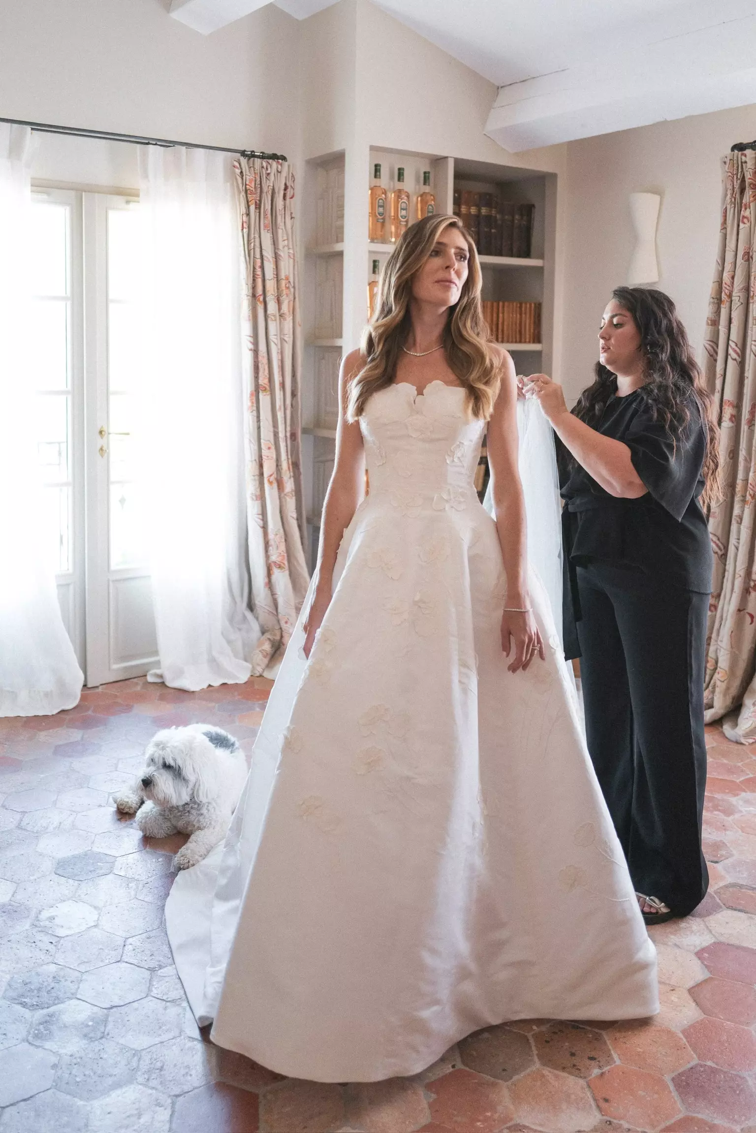 Mandy Dorian completing final beauty touches ensuring flawless bridal look