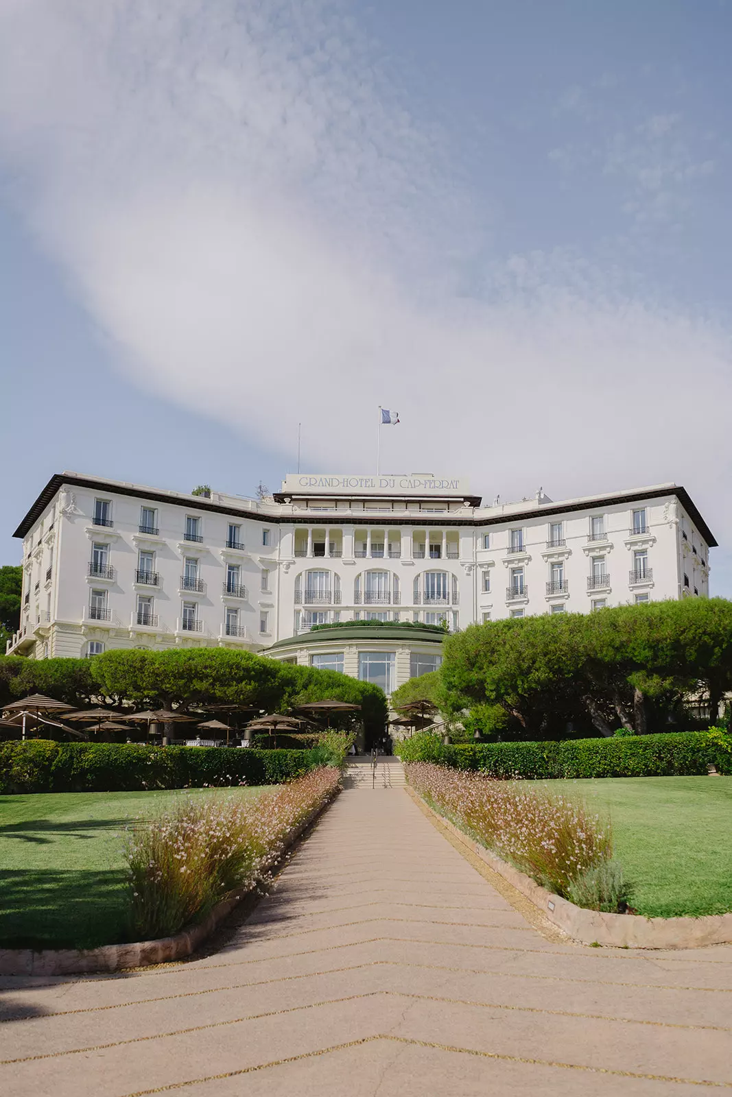 Exterior view of Four Seasons Grand-Hôtel du Cap-Ferrat setting for luxury destination wedding